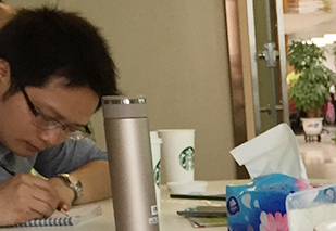 相成品牌設(shè)計與上兒共同商議上兒形象包裝